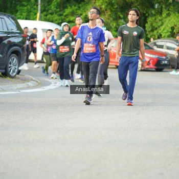 Runner Photo 3966714
