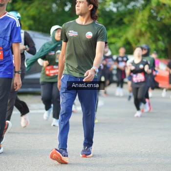 Runner Photo 3966726