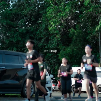 Runner Photo 3966747