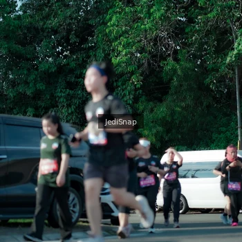 Runner Photo 3966761