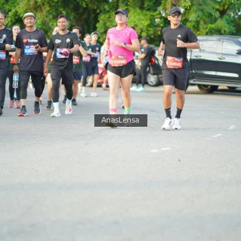 Runner Photo 3966762