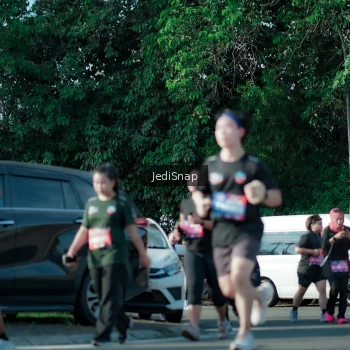Runner Photo 3966776