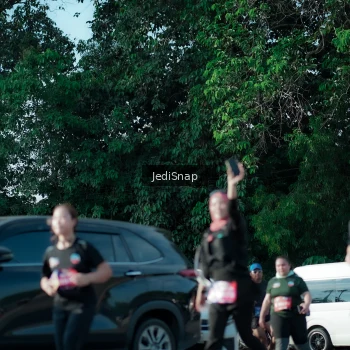 Runner Photo 3966790