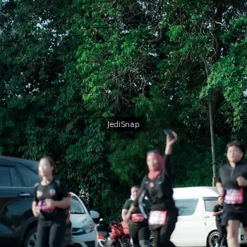 Runner Photo 3966793