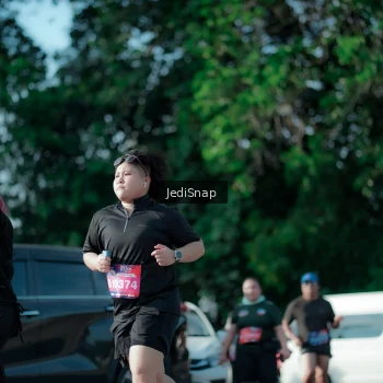 Runner Photo 3966796