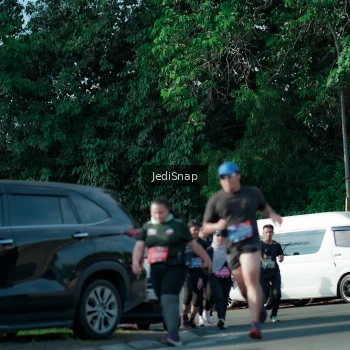 Runner Photo 3966813