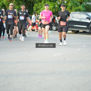 Runner Photo 3966839