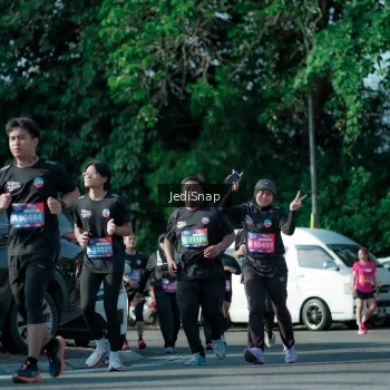 Runner Photo 3966844