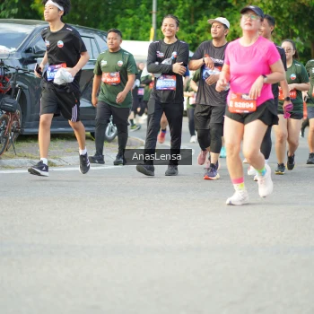 Runner Photo 3966849