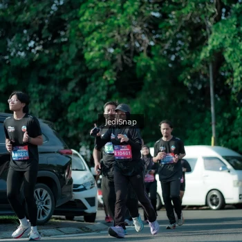 Runner Photo 3966856