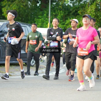Runner Photo 3966860