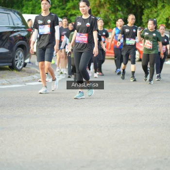 Runner Photo 3966861