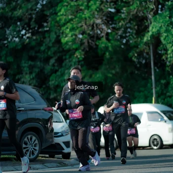 Runner Photo 3966864