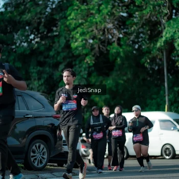 Runner Photo 3966866