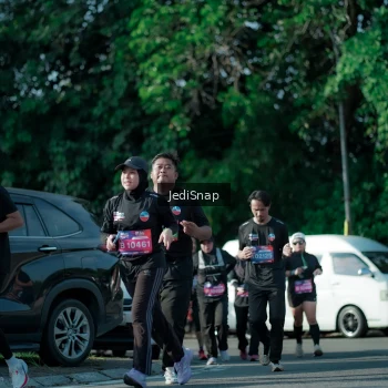 Runner Photo 3966868