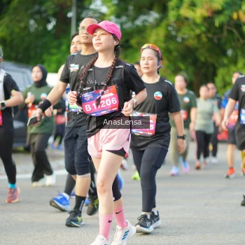 Runner Photo 3966975