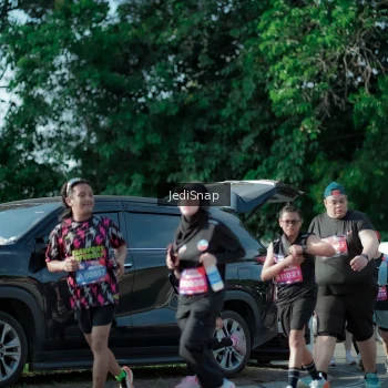 Runner Photo 3967010