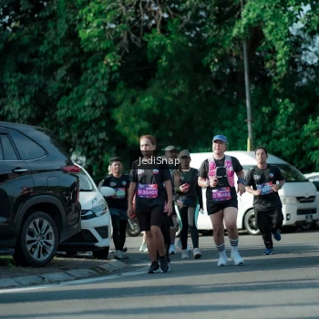 Runner Photo 3967244