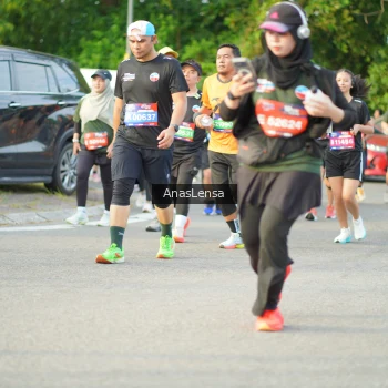 Runner Photo 3967345