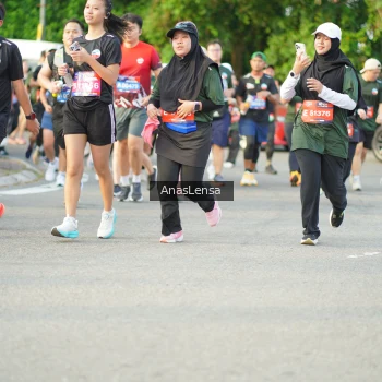 Runner Photo 3967362