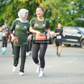 Runner Photo 3967550