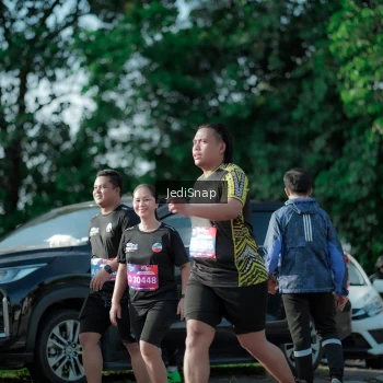 Runner Photo 3967556