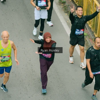 Runner Photo 3967615