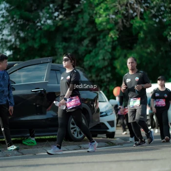 Runner Photo 3967657