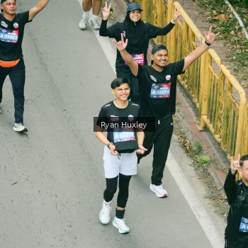 Runner Photo 3967684