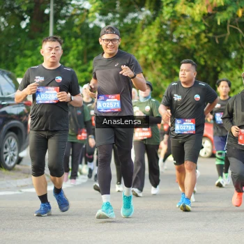 Runner Photo 3967792