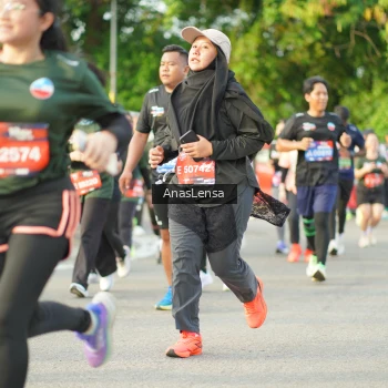Runner Photo 3967846