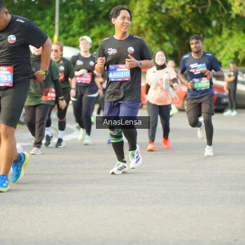 Runner Photo 3967849