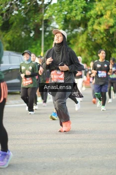 Runner Photo 3967850