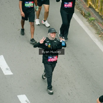 Runner Photo 3967853