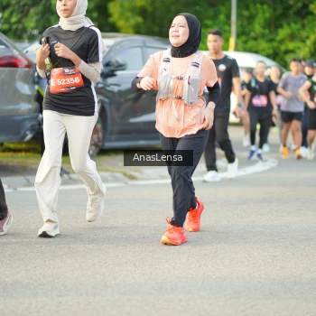 Runner Photo 3967874