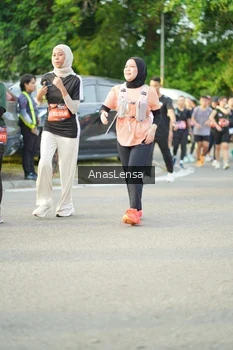 Runner Photo 3967877