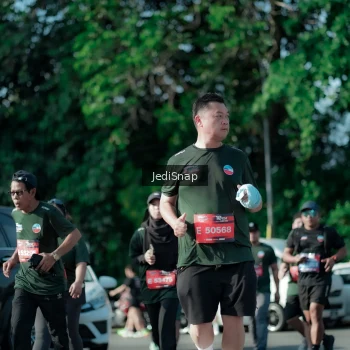 Runner Photo 3967905