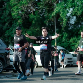 Runner Photo 3967914