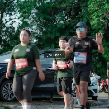 Runner Photo 3967924