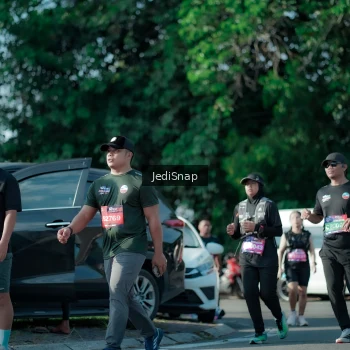 Runner Photo 3967937