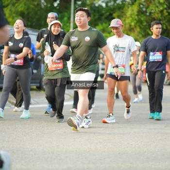 Runner Photo 3967973