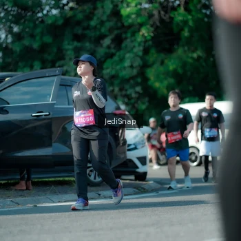 Runner Photo 3968085