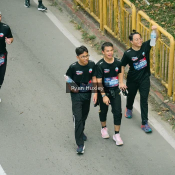 Runner Photo 3968086