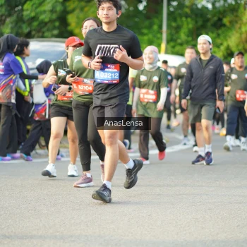 Runner Photo 3968100