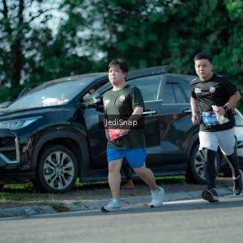 Runner Photo 3968124