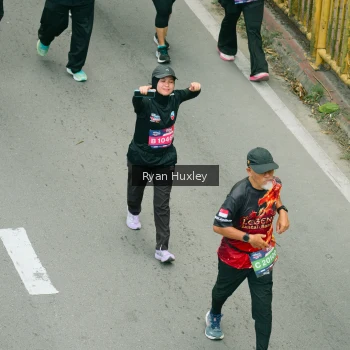 Runner Photo 3968209