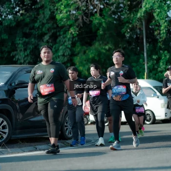 Runner Photo 3968340