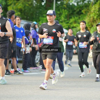 Runner Photo 3968375