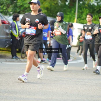 Runner Photo 3968388