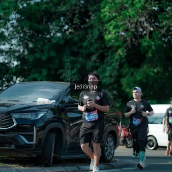 Runner Photo 3968428